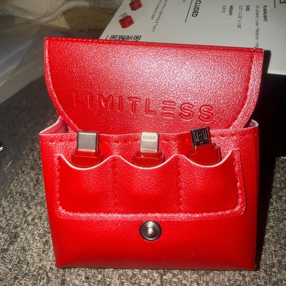 Mini Pro Power Bank - Red - Picture 2 of 5